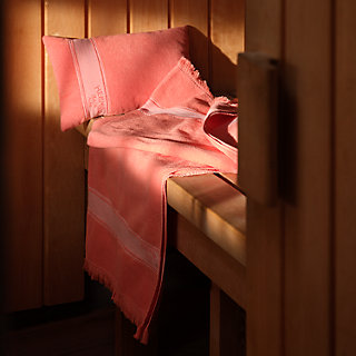 HERMES∽Yachting beach towel PM ヨッティング タオル_パリ速達 Yachting beach towel, large model | Hermès USA